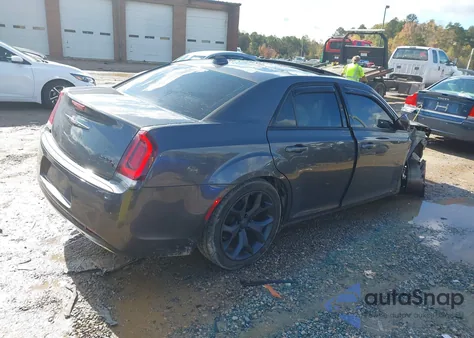 2022 Chrysler 300 S из США, поврежденный, VIN 2C3CCABG8NH130829